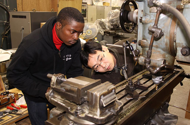 機械工学専攻 九州大学工学部 大学院工学府 大学院工学研究院